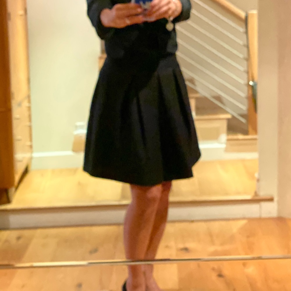 Benetton A-line Pleated Short Skirt in Black